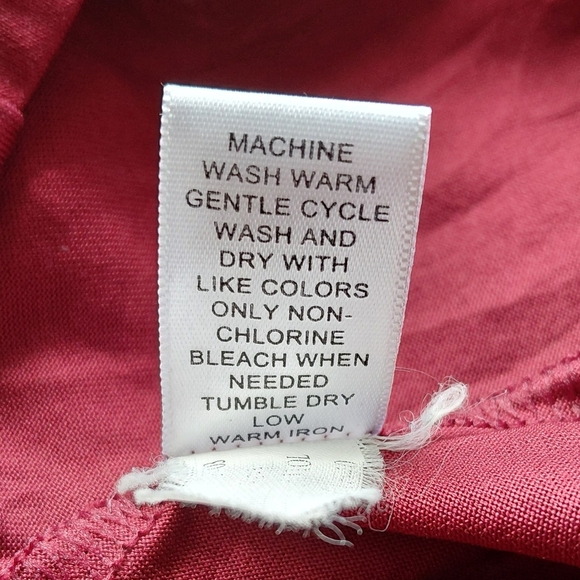 Men's Burgundy Banana Republic Dress Shirt - Picture 6 of 6